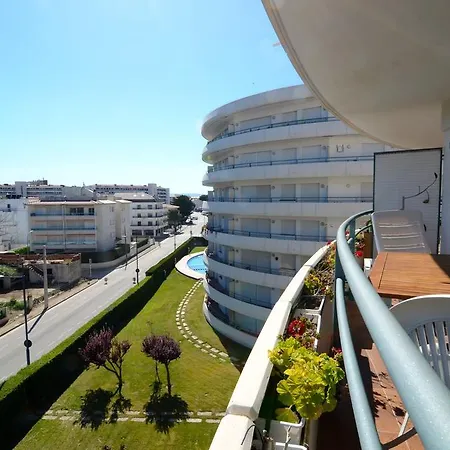 Apartment Medes Park *
