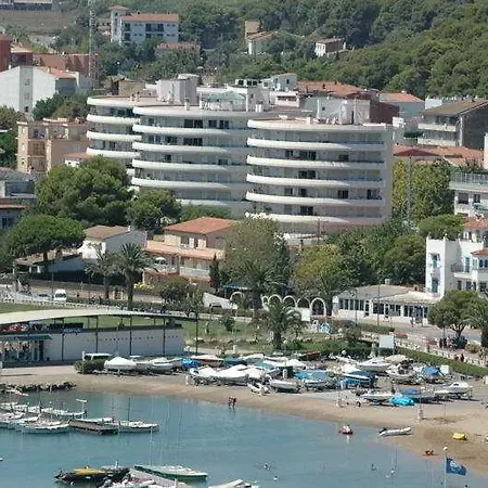Apartment Medes Park *