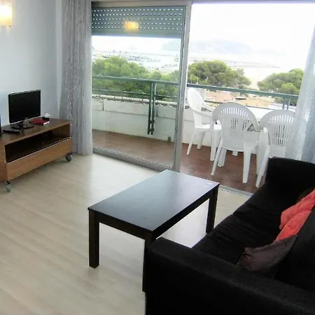 Medes Park Apartment *